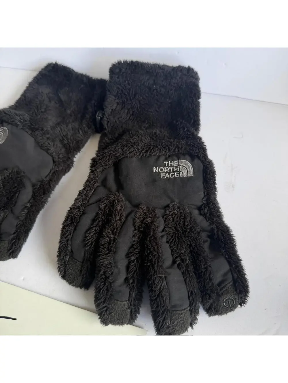 The North Face UR Powered Fleece Gloves Women's M/M Black Touchscreen Compatible